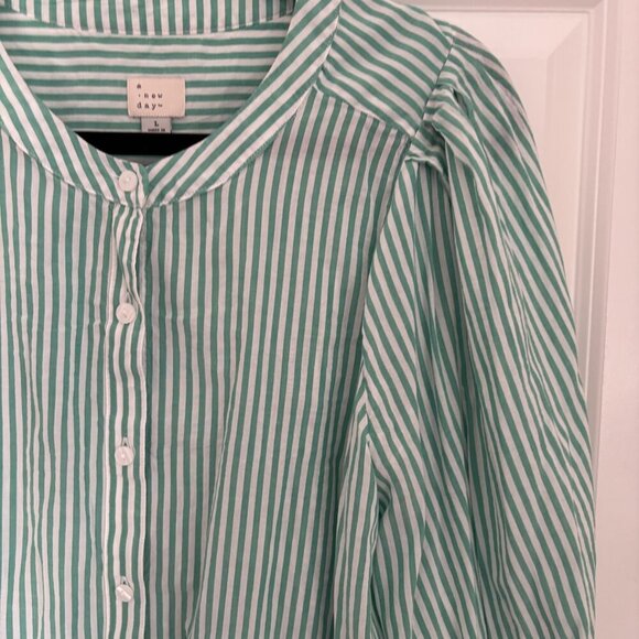 A New Day Striped Button up Tunic Size L - Picture 4 of 5